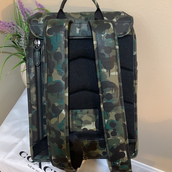 Coach League Flap Backpack In Signature Canvas With Camo Print - Picture 16 of 17